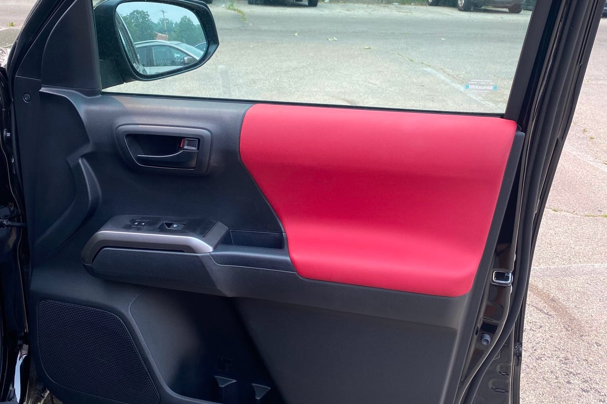 Passenger door in red